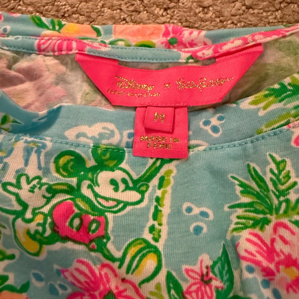 Lilly Pulitzer x Disney Finn Top Size Medium - Picture 3 of 5